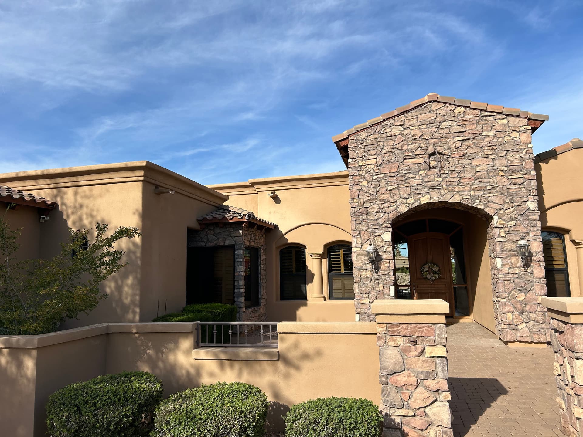 Window and Screen Cleaning for Scottsdale Homes image